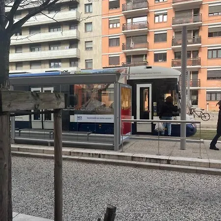 Zenbnb / Safari / 3 Personnes / 5 Secondes Du Tram Apartment Ambilly