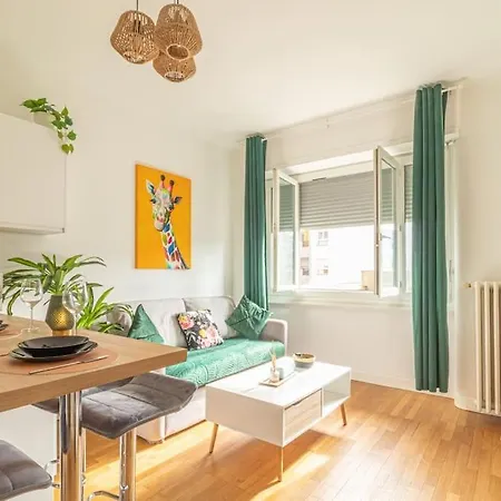 Apartment Zenbnb / Safari / 3 Personnes / 5 Secondes Du Tram Ambilly